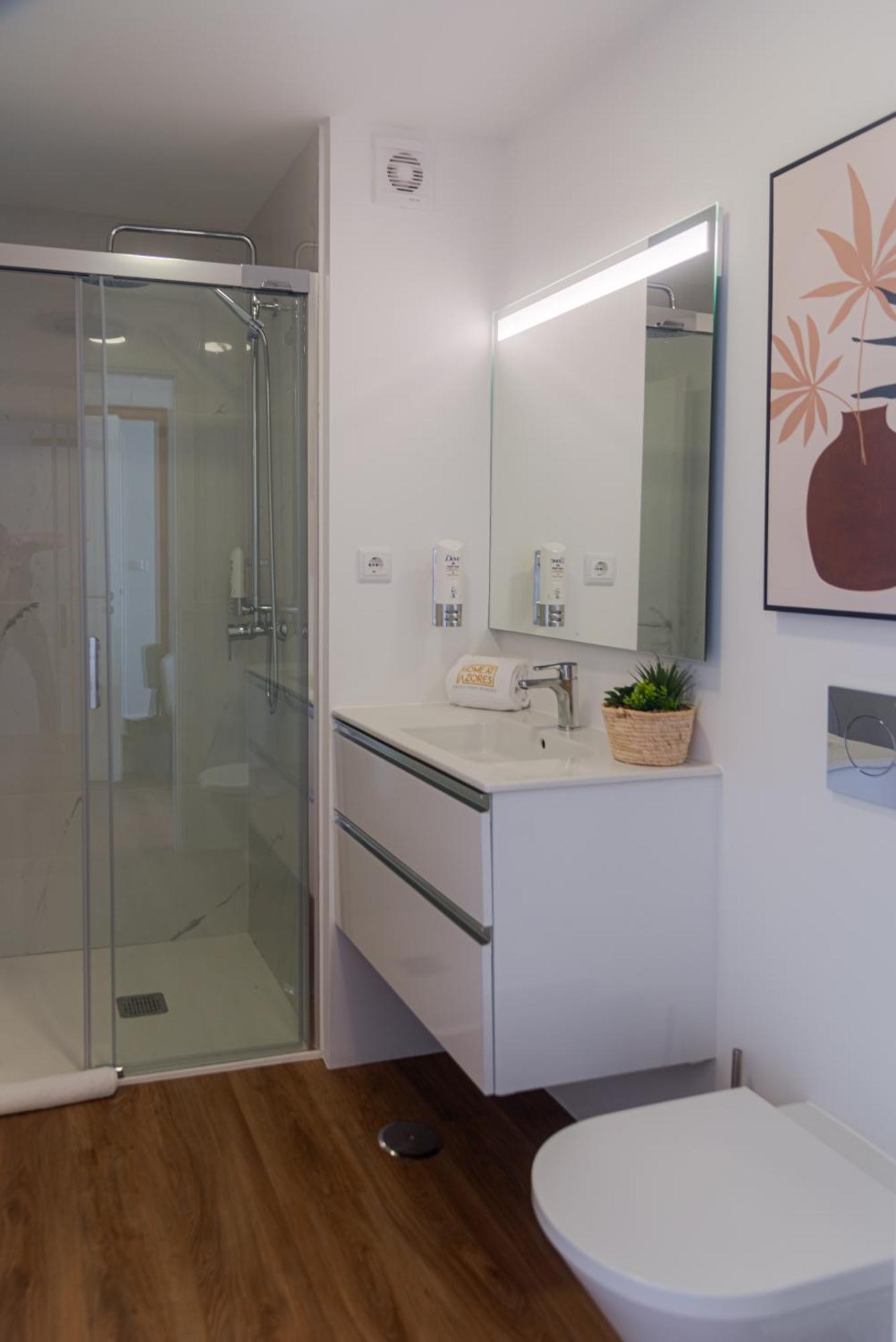 Home At Azores - Sunrise Apartment 蓬塔德尔加达 外观 照片
